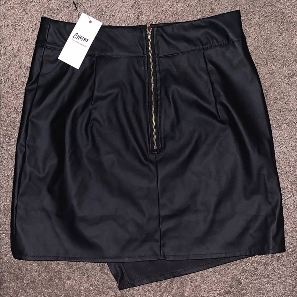 Cute Black Skirt - Picture 3 of 3